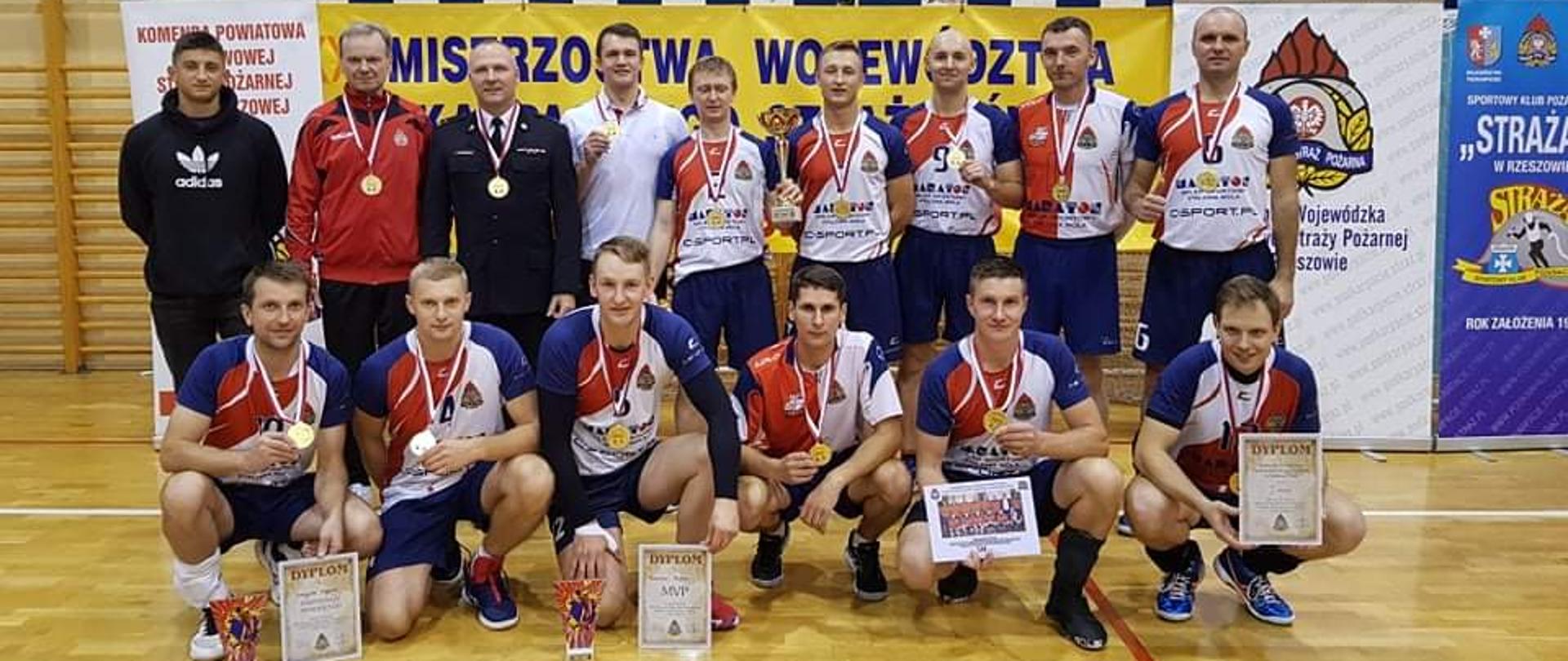 Zwycięzcy XXIII Mistrzostw Województwa Podkarpackiego Strażaków w Piłce Siatkowej