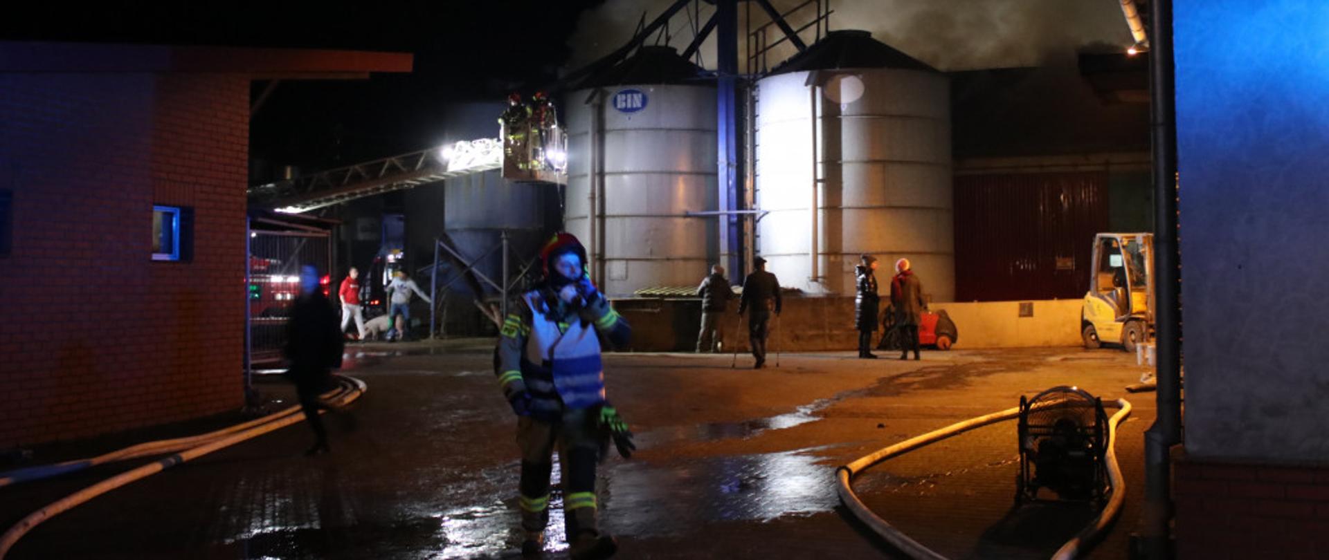 Na zdjęciu znajduje się dowódca akcji.