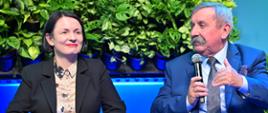 Dorota Zawadzka-Stępniak prezes zarządu NFOŚiGW oraz Józef Matysiak zastępca prezesa zarządu podczas panelu dyskusyjnego