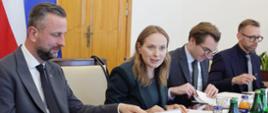 Na zdjęciu wicepremier Władysław Kosiniak-Kamysz, minister Katarzyna Pełczyńska-Nałęcz i wiceminister Jan Szyszko