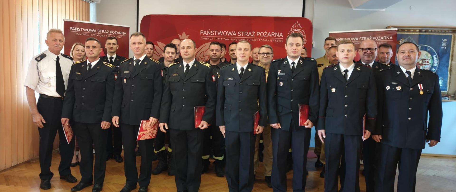 Wręczenie listów gratulacyjnych