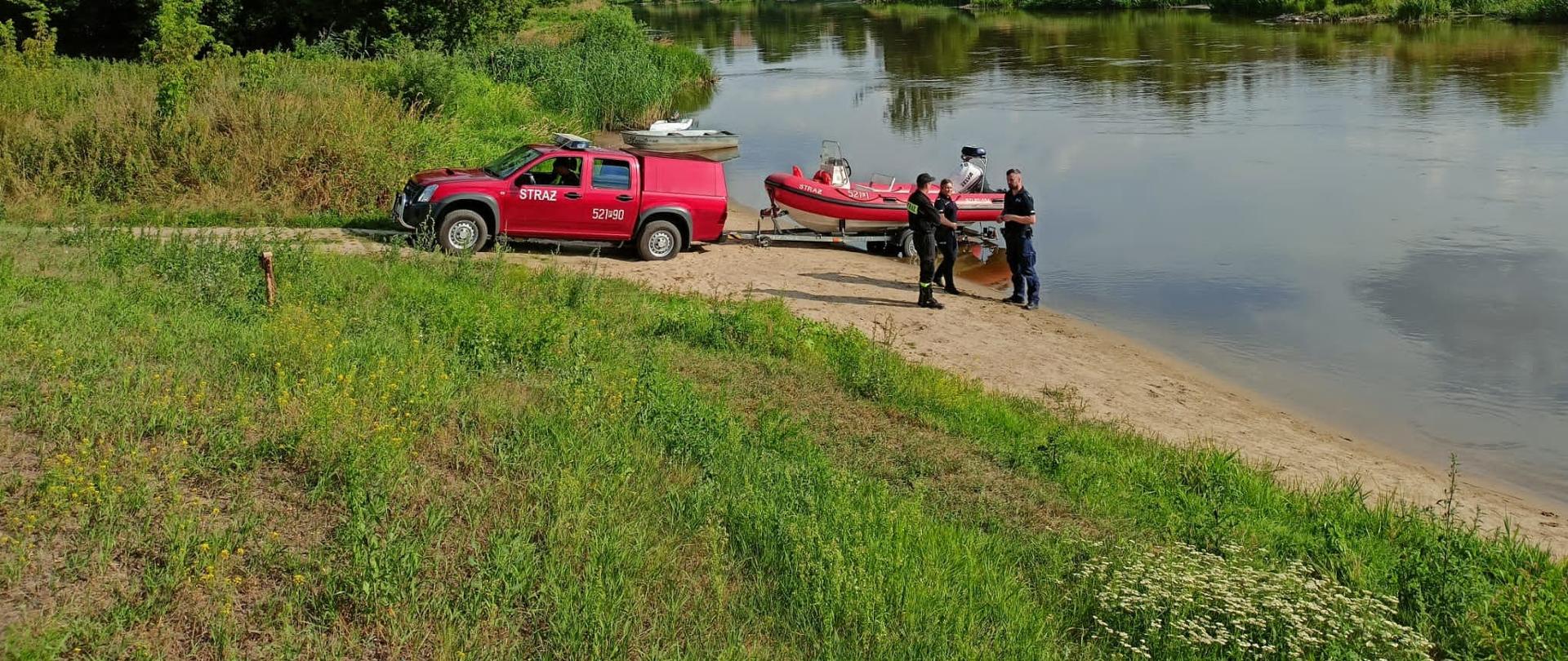Strażacy z Jednostki Ratowniczo – Gaśniczej w Obornikach wraz z funkcjonariuszami z Komendy Powiatowej Policji w Obornikach przeprowadzili wspólne patrole akwenów na terenie gminy Oborniki. 