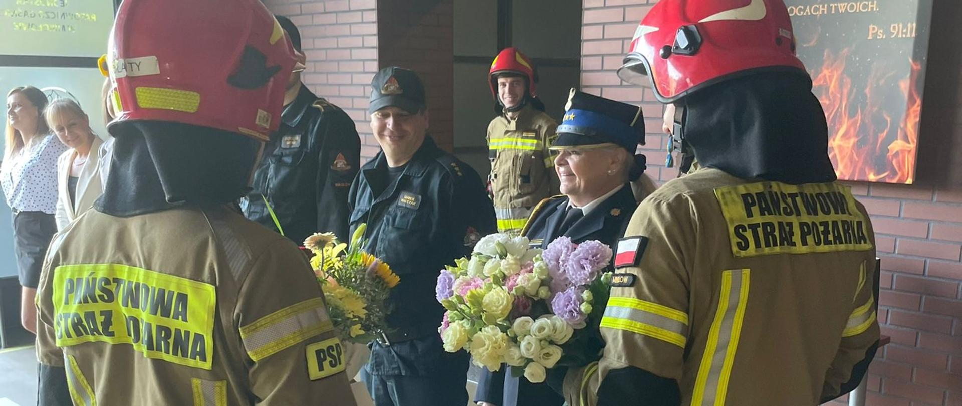 Pożegnanie funkcjonariuszy odchodzących na zaopatrzenie emerytalne oraz przeniesionych służbowo