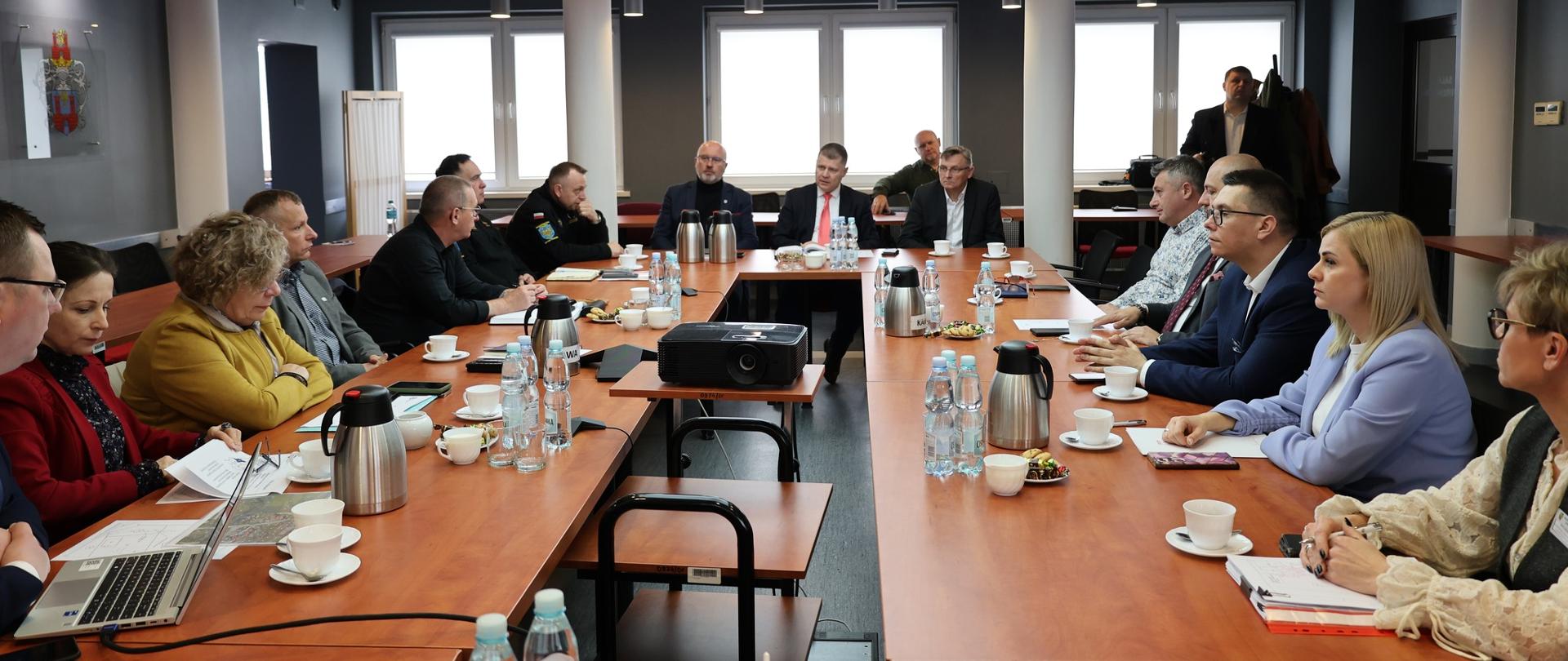 Spotkanie z przedstawicielami Jednostek Samorządu Terytorialnego w Prudniku. Źródło: Gmina Prudnik