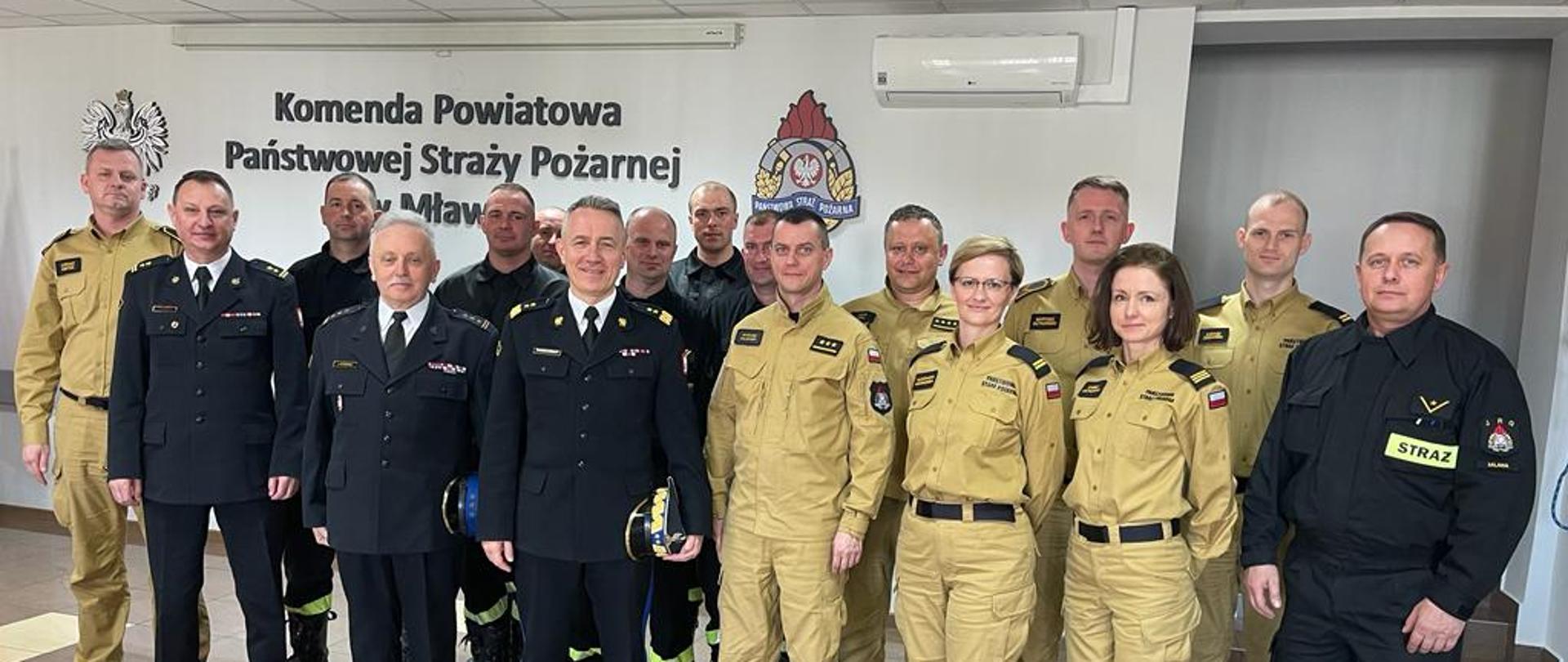 Komendant Główny Państwowej Straży Pożarnej oraz Mazowiecki Komendant Wojewódzki odwiedzili mławskich strażaków.