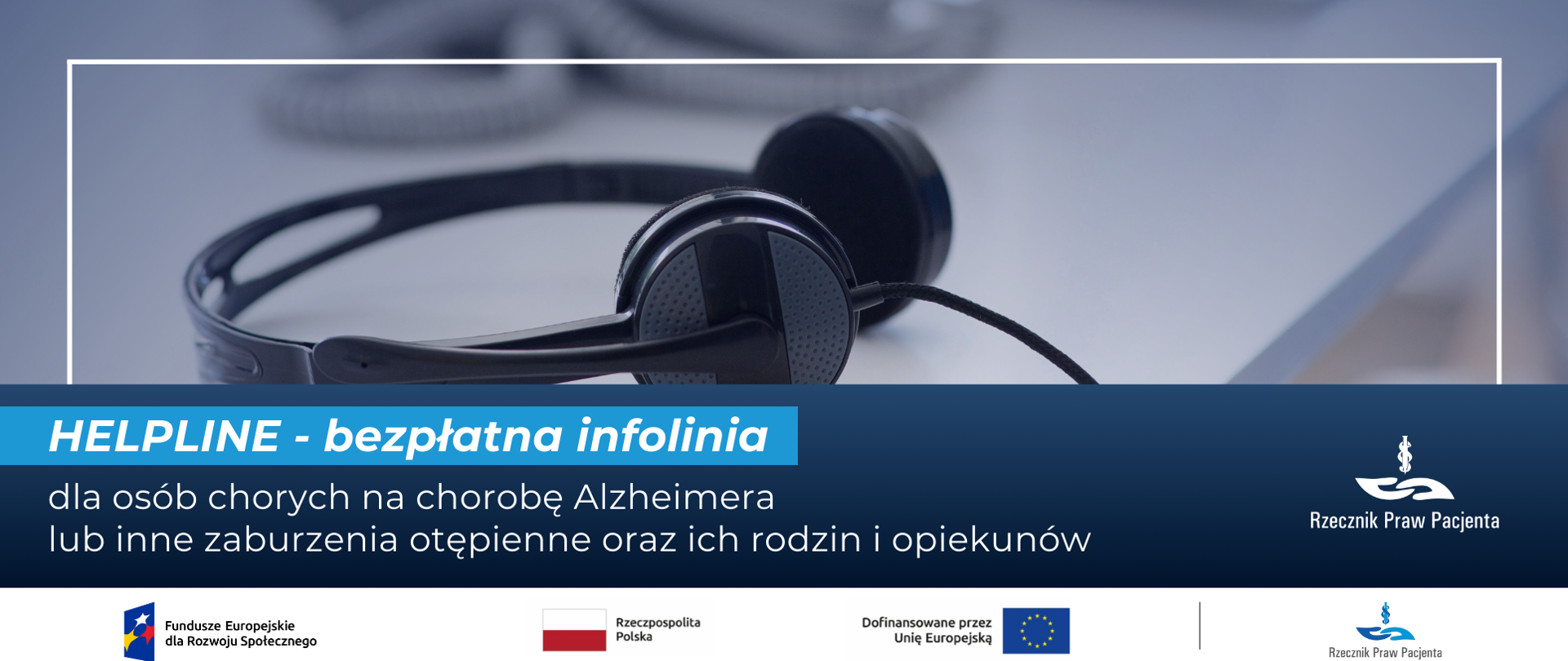 Grafika przedstawia słuchawki leżące na biurku oraz logotypy projektu. 