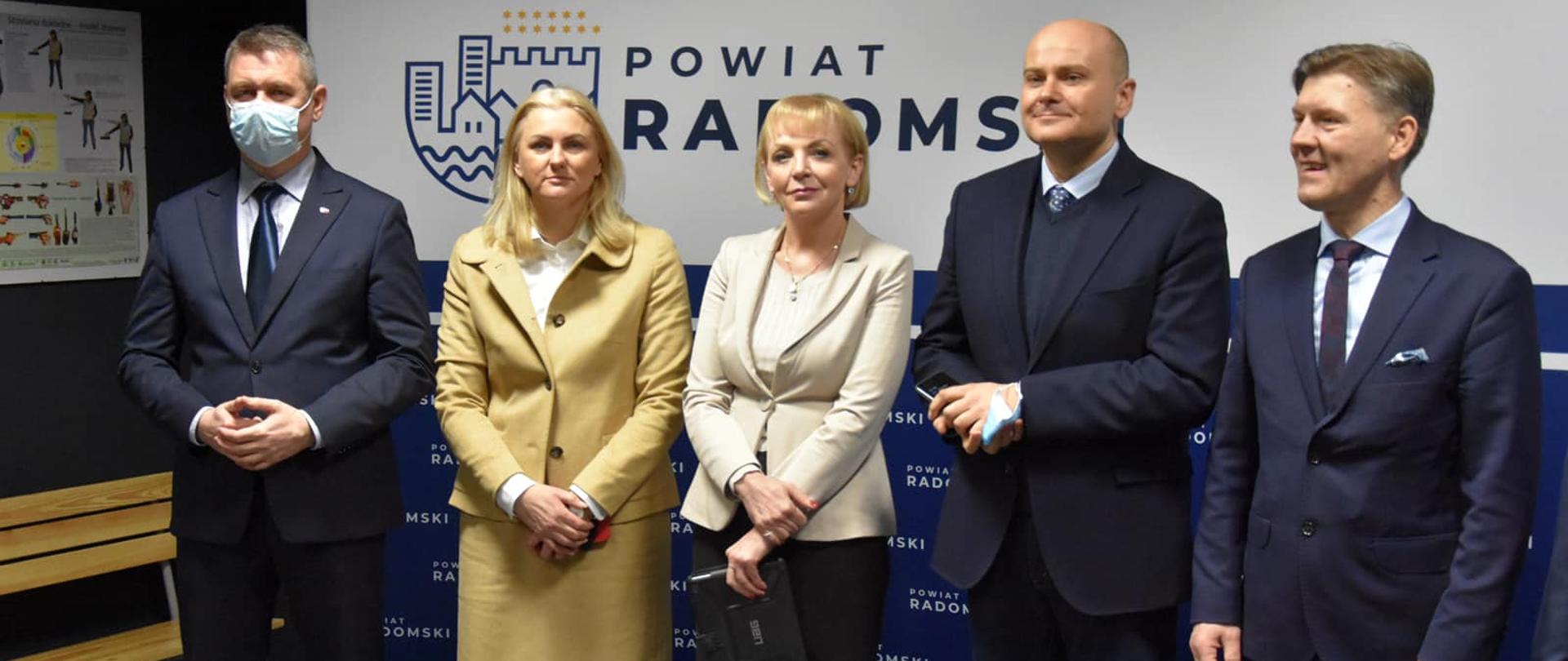 Otwarcie wirtualnej strzelnicy w LO im. Marii Dąbrowskiej w Pionkach