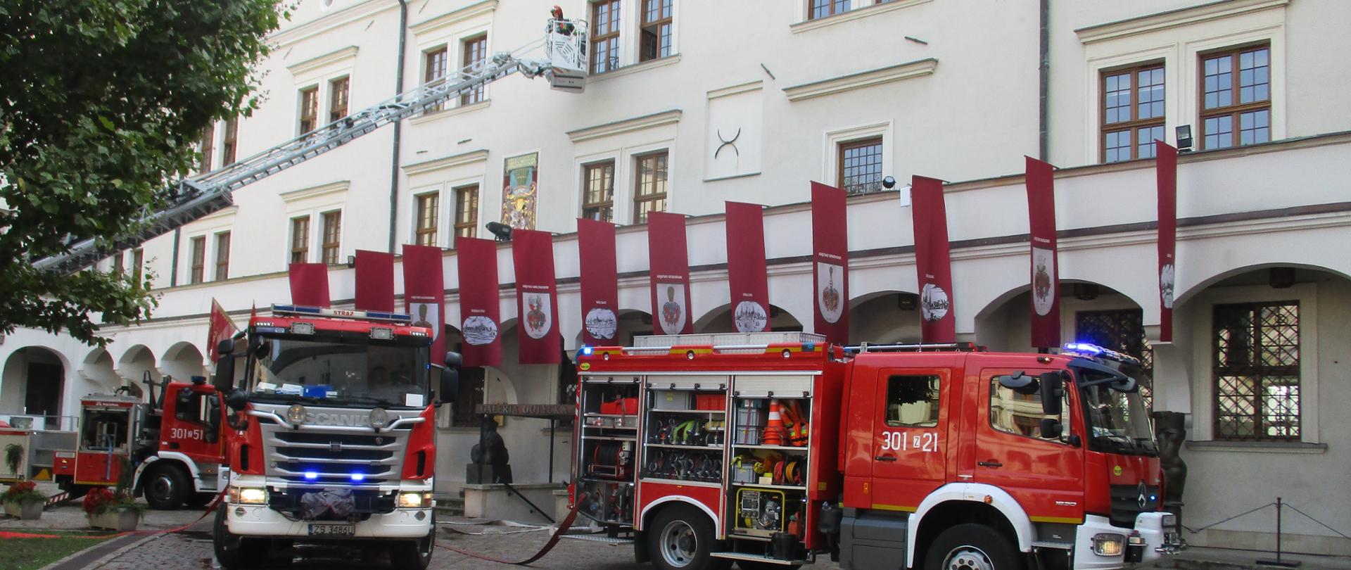 Zdjęcie zbliżone do poprzedniego w innej perspektywie.