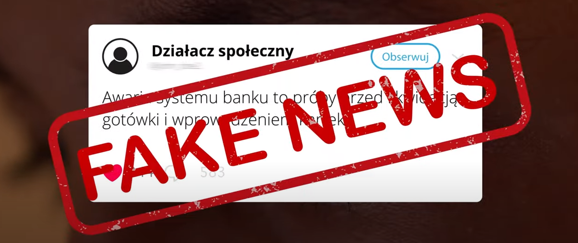 Na zdjęciu znajduje się post z Twittera oraz czerwony napis Fake News