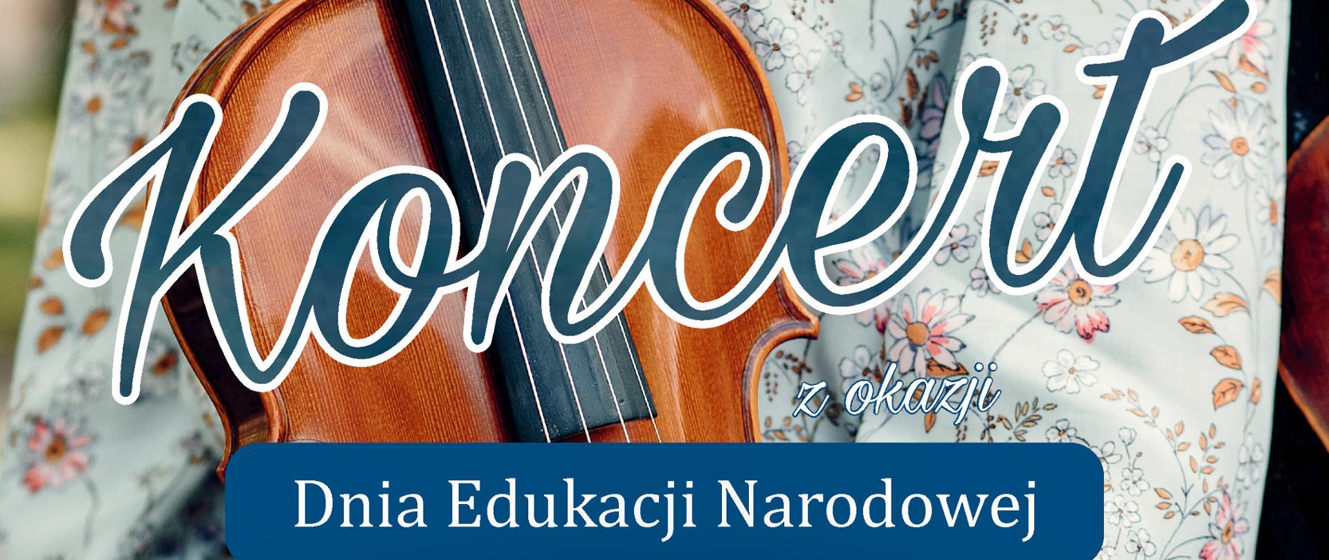 Plakat koncertu z okazji Dnia Edukacji Narodowej. W tle widoczna osoba w kwiecistej sukience trzymająca skrzypce. Treść plakatu:
„Państwowa Szkoła Muzyczna I stopnia im. Z. Noskowskiego w Krzeszowicach zaprasza na Koncert z okazji Dnia Edukacji Narodowej.
Podczas koncertu odbędzie się Ślubowanie Pierwszoklasistów.
15 października 2025, godz. 17:00
Aula PSM Krzeszowice.”