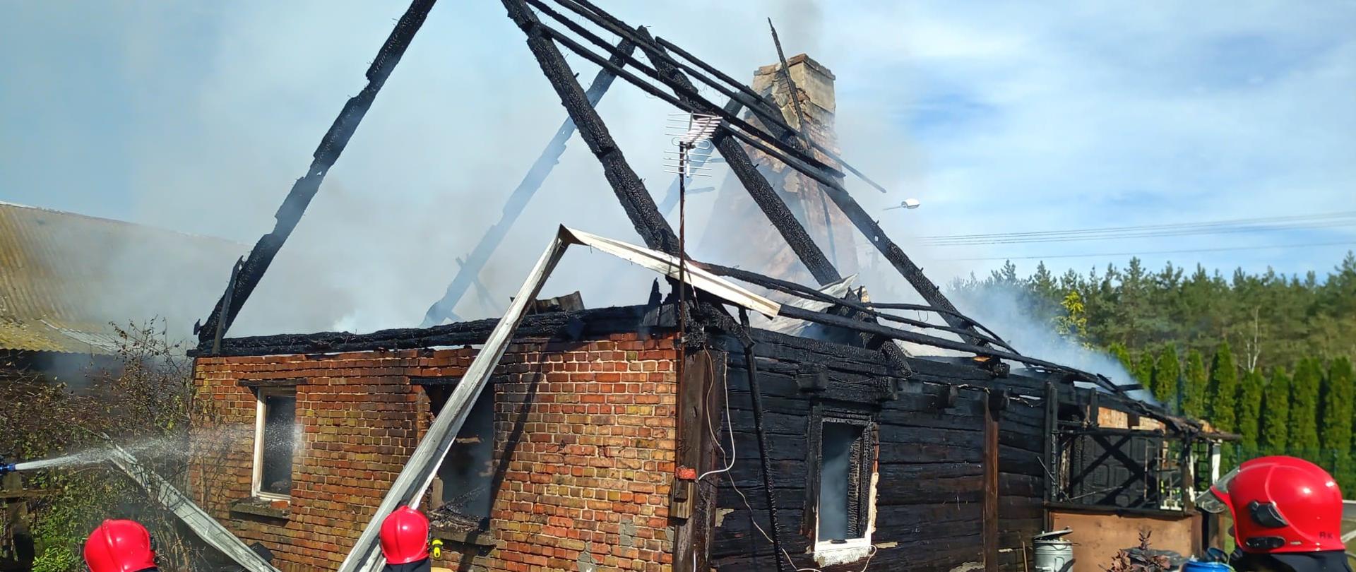 POŻAR BUDYNKU MIESZKALNEGO W ŁOKACZU WIELKIM