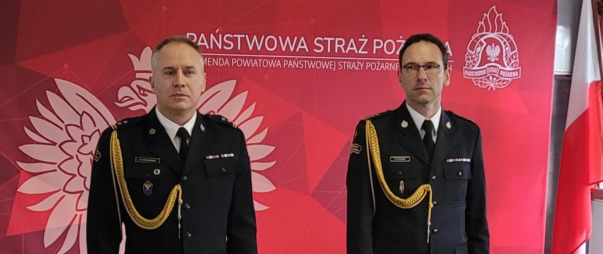 Zdjęcie przedstawia Śląskiego Komendant Wojewódzki PSP st. bryg.Wojciecha Kruczka oraz powołanego na stanowisko Komendanta Powiatowego PSP w Kłobucku bryg. Mariusza Gosławskiego