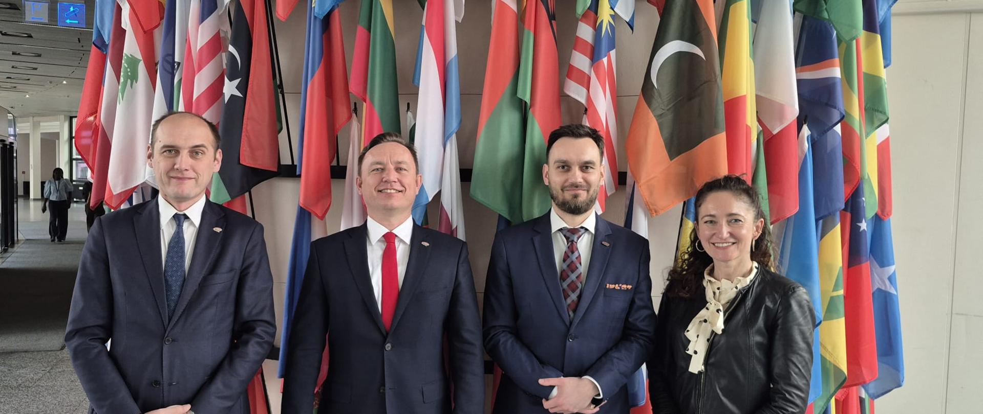 Delegacja polska na spotkaniu przeglądowym Konwencji Bezpieczeństwa Jądrowego w Wiedniu.