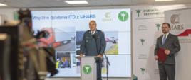 Briefing Głównego Inspektora Transportu Drogowego Alvina Gajadhura i Głównego Inspektora Jakości Handlowej Artykułów Rolno-Spożywczych Przemysława Rzodkiewicza w siedzibie GITD
