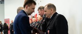 Uroczyste wręczenie promes i świadczeń ratowniczych druhom OSP z powiatu włocławskiego