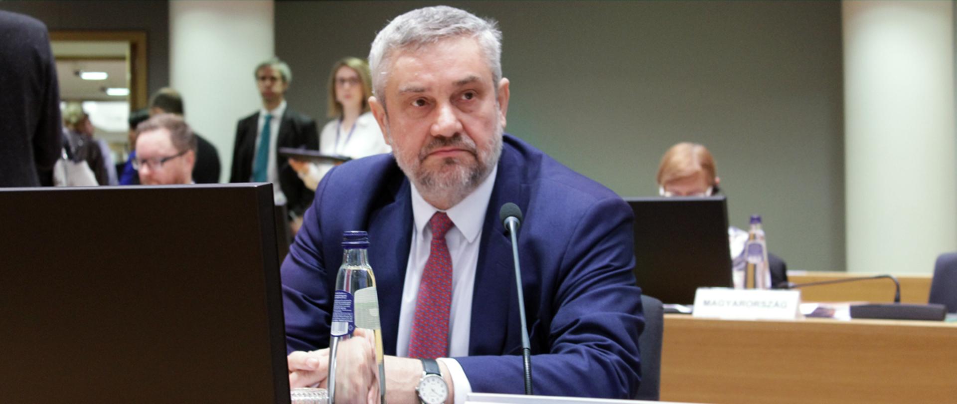 Minister Ardanowski podczas Rady Agrifish