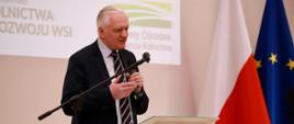 Wicepremier Jarosław Gowin podczas przemówienia