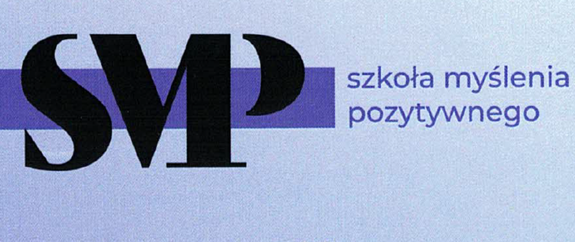 Czarne litery SMP na niebieskim tle oraz logo Fundacja/Instytut Edukacji Pozytywnej