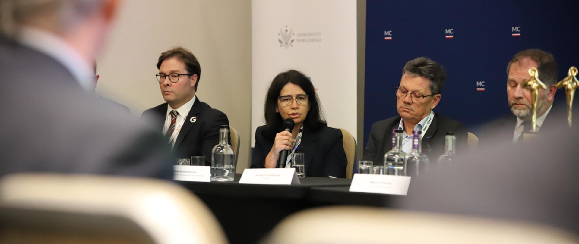 Anna Streżyńska podczas panelu