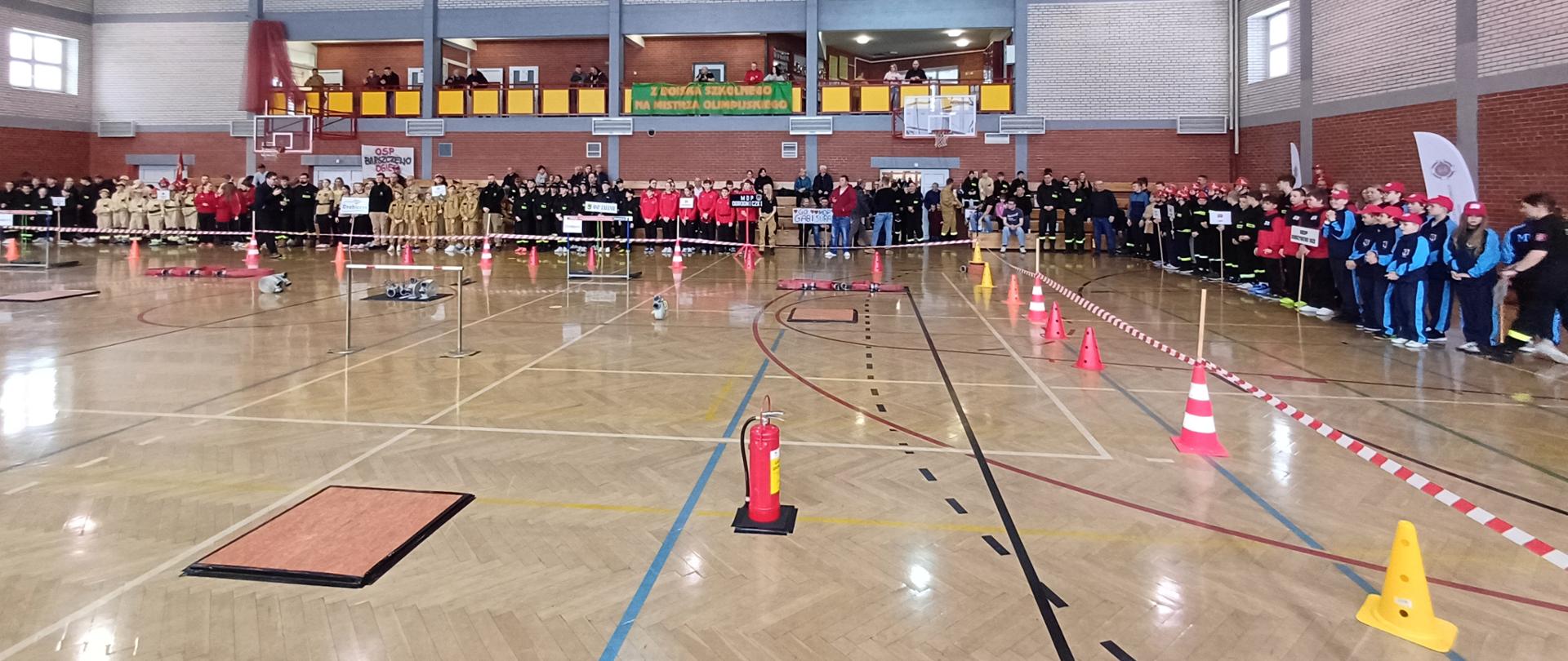 II Powiatowe Halowe Młodzieżowe Zawody Sportowo-Pożarnicze w Supraślu