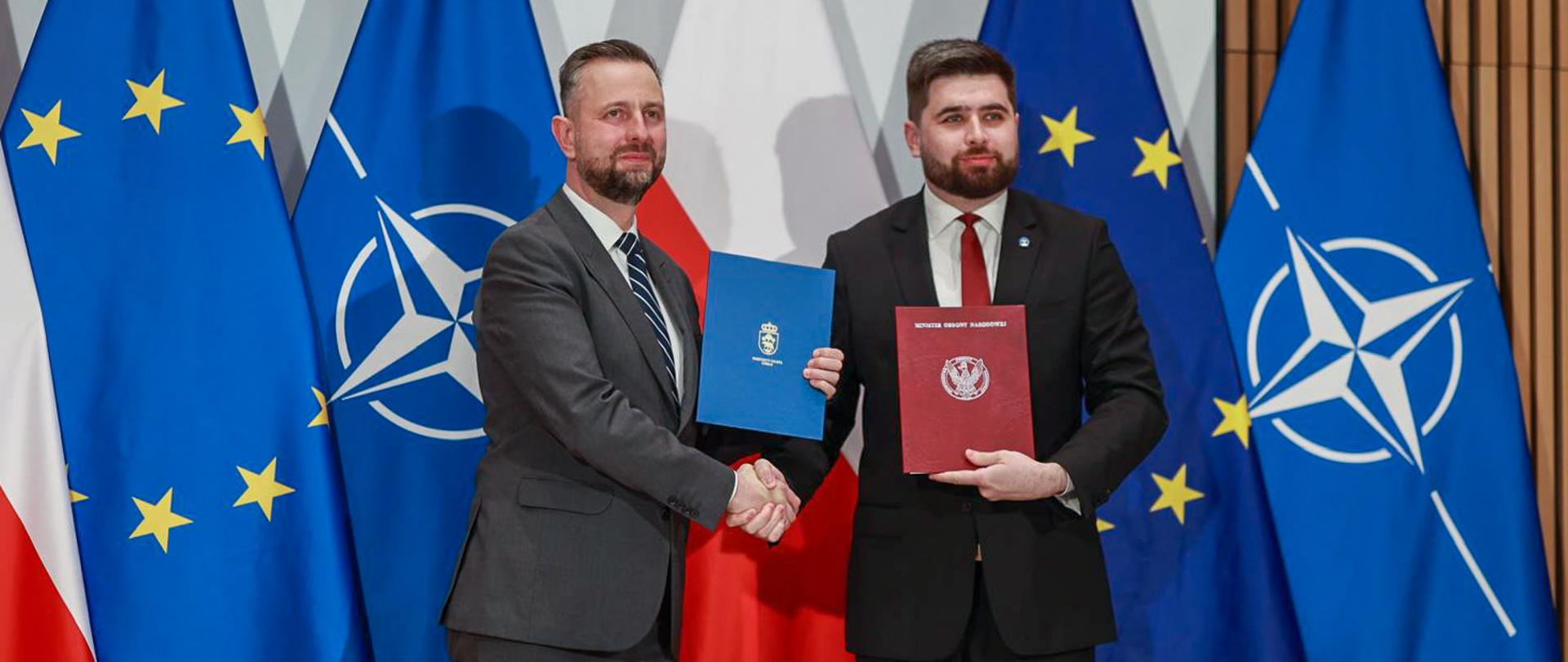 26 marca 2026 r. w Muzeum Wojska Polskiego (Cytadela Warszawska), Władysław Kosiniak-Kamysz, wicepremier - minister obrony narodowej i Jakub Banaszek Prezydent Miasta Chełm podpisali list intencyjny celem podjęcia ścisłej współpracy na rzecz realizacji inwestycji polegającej na utworzeniu i budowie Muzeum Pamięci Ofiar Rzezi Wołyńskiej w Chełmie jako instytucji kultury o charakterze ogólnopolskim. Fot. Krzysztof Niedziela/MON