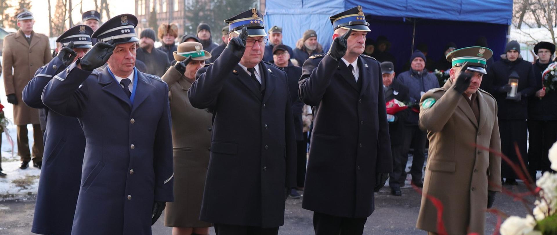 Obchody Dnia Pamięci Ofiar Obu Totalitaryzmów na Warmii i Mazurach