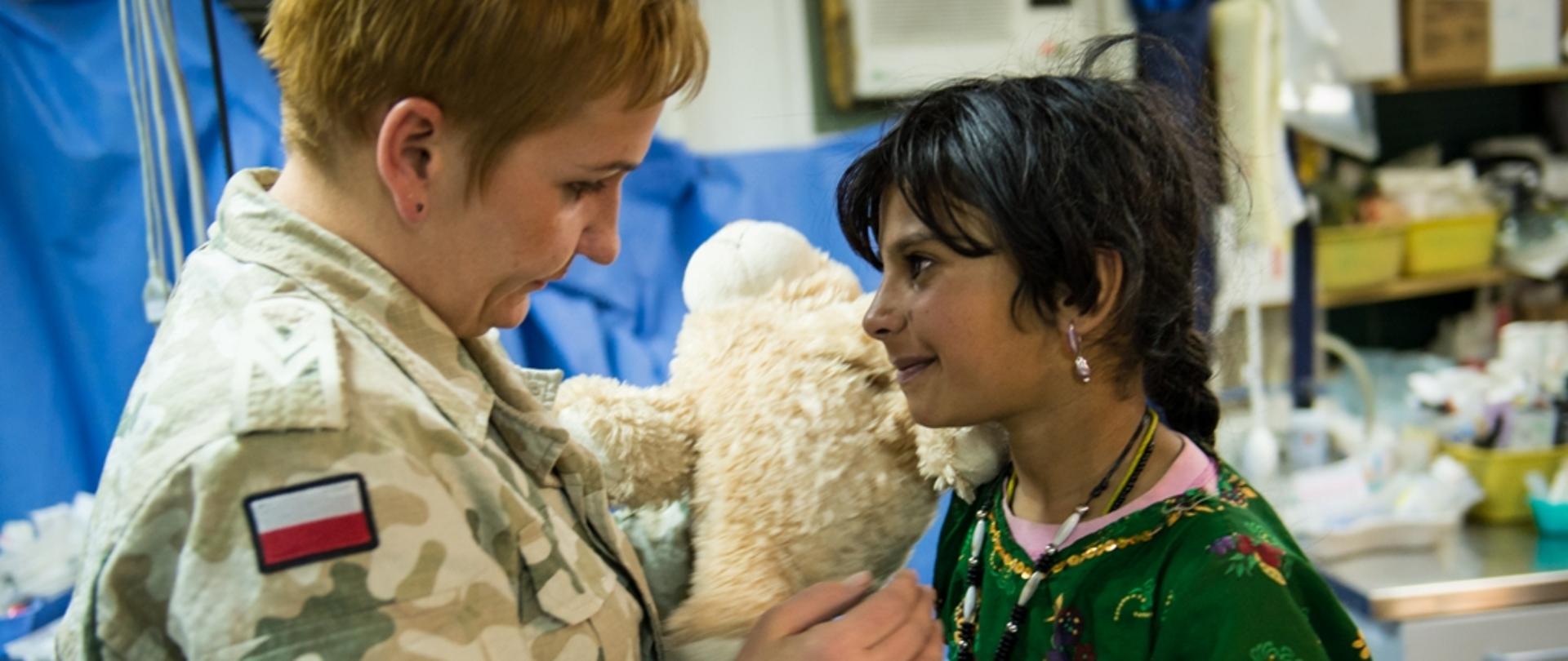 Żołnierz - kobieta na misji