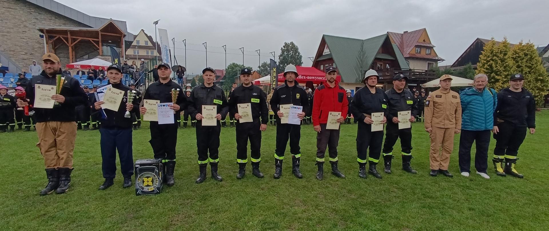 Wręczenie pucharów i dyplomów