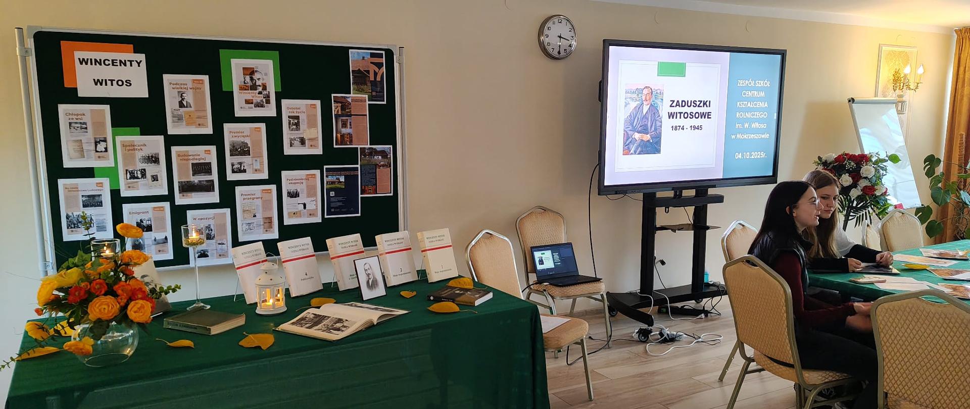 fragment wystawy nt. życia W. Witosa