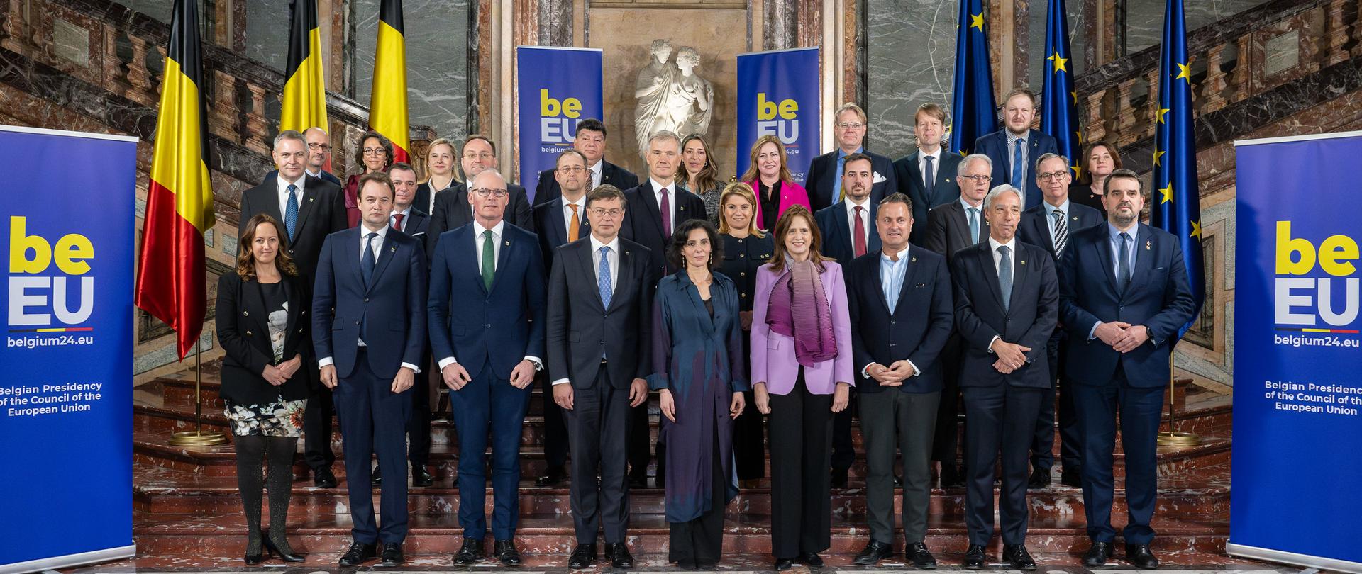 Wiceminister Jacek Tomczak wraz z ministrami ds. handlu UE w Brukseli