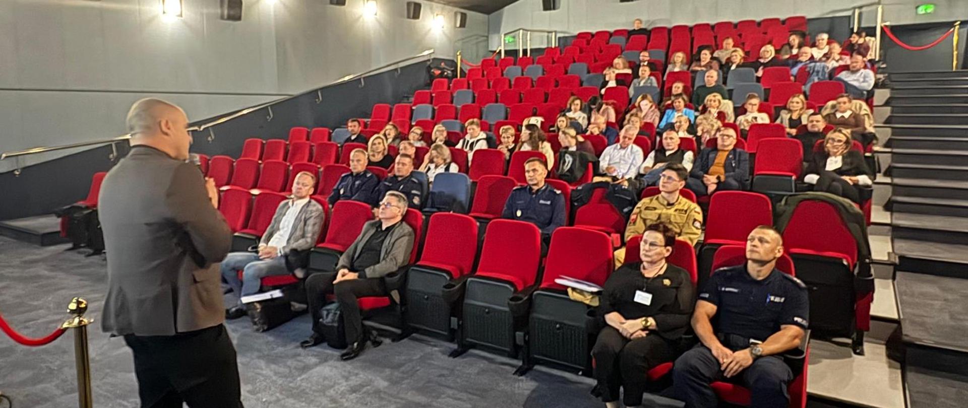 Spotkanie z samorządowcami i przedstawicielami placówek oświatowych