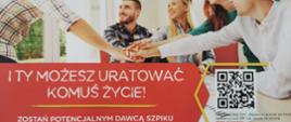 plakat informujący na którym widocznych jest 5 uśmiechniętych osób