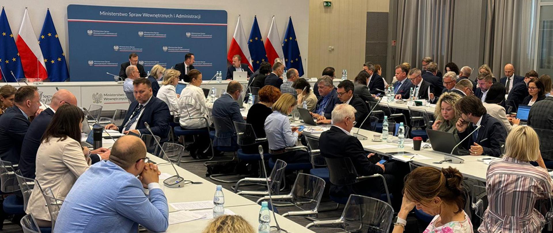 Na zdjęciu widać uczestników posiedzenia Komisji Wspólnej Rządu i Samorządu Terytorialnego