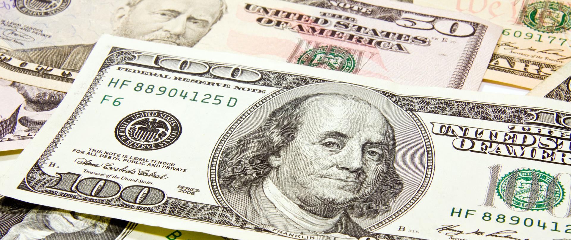 Banknoty, dolary amerykańskie.