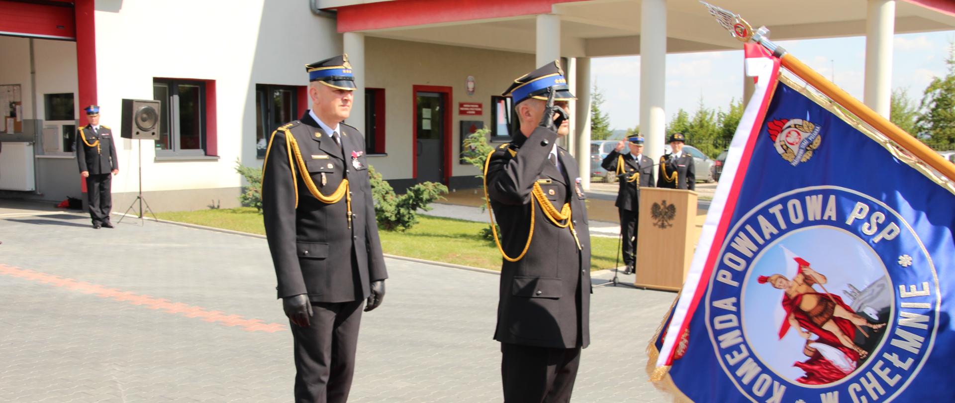  na zdjęciu uczestnicy uroczystości