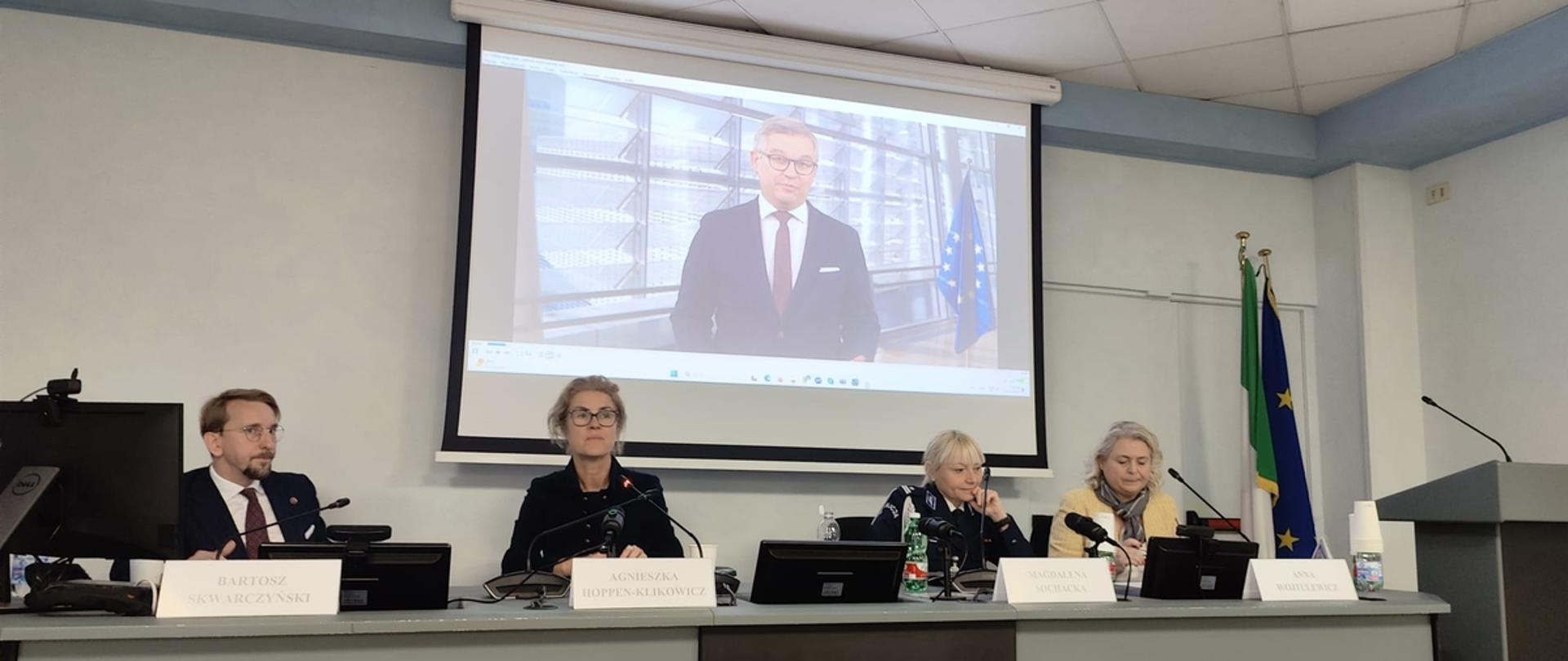 Aktualności
100-lecie kobiet w polskiej Policji