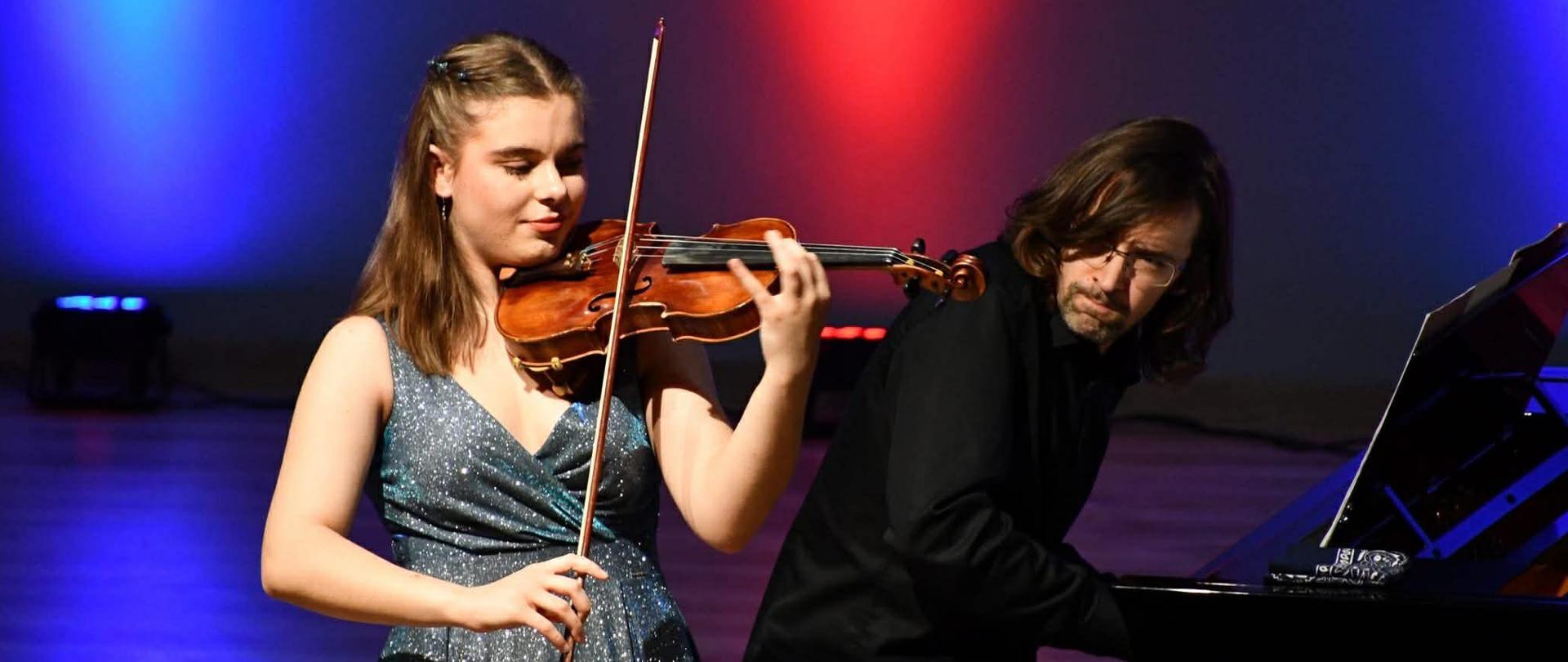 Julia Kalicka i pan Krzysztof Stanienda