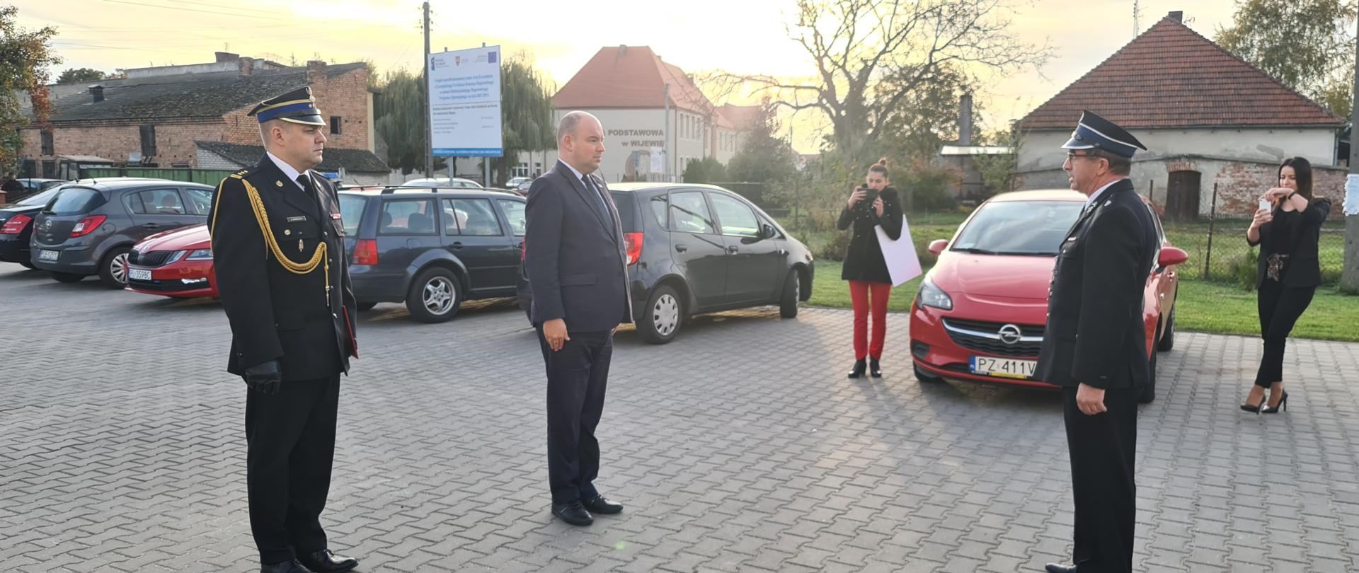 UDZIAŁ ZASTĘPCY WIELKOPOLSKIEGO KOMENDANTA WOJEWÓDZKIEGO PSP W UROCZYSTOŚCI PRZEKAZANIA PROMES WFOŚiGW ORAZ SPRZĘTU DLA OSP W POWIECIE LESZCZYŃSKIM