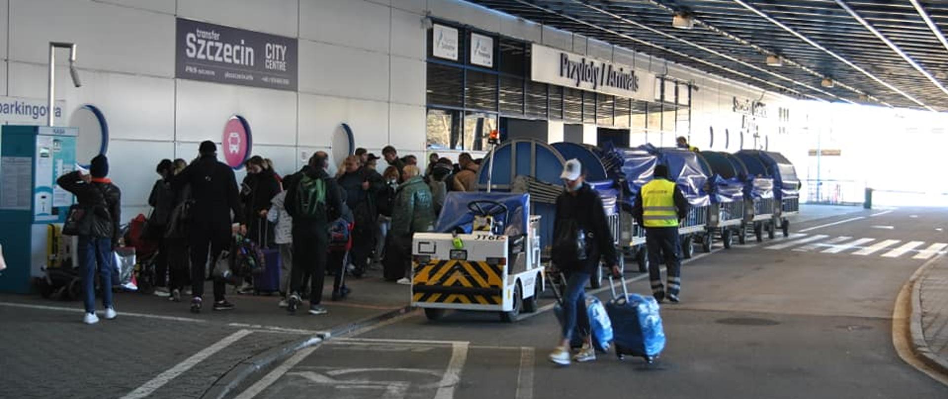 Obywatele Ukrainy na lotnisku