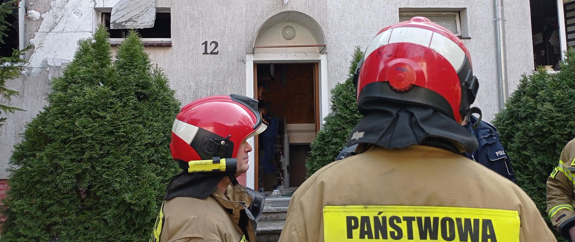Pożar mieszkania w wyniku wybuchu przy ul. Żeromskiego w Brzegu