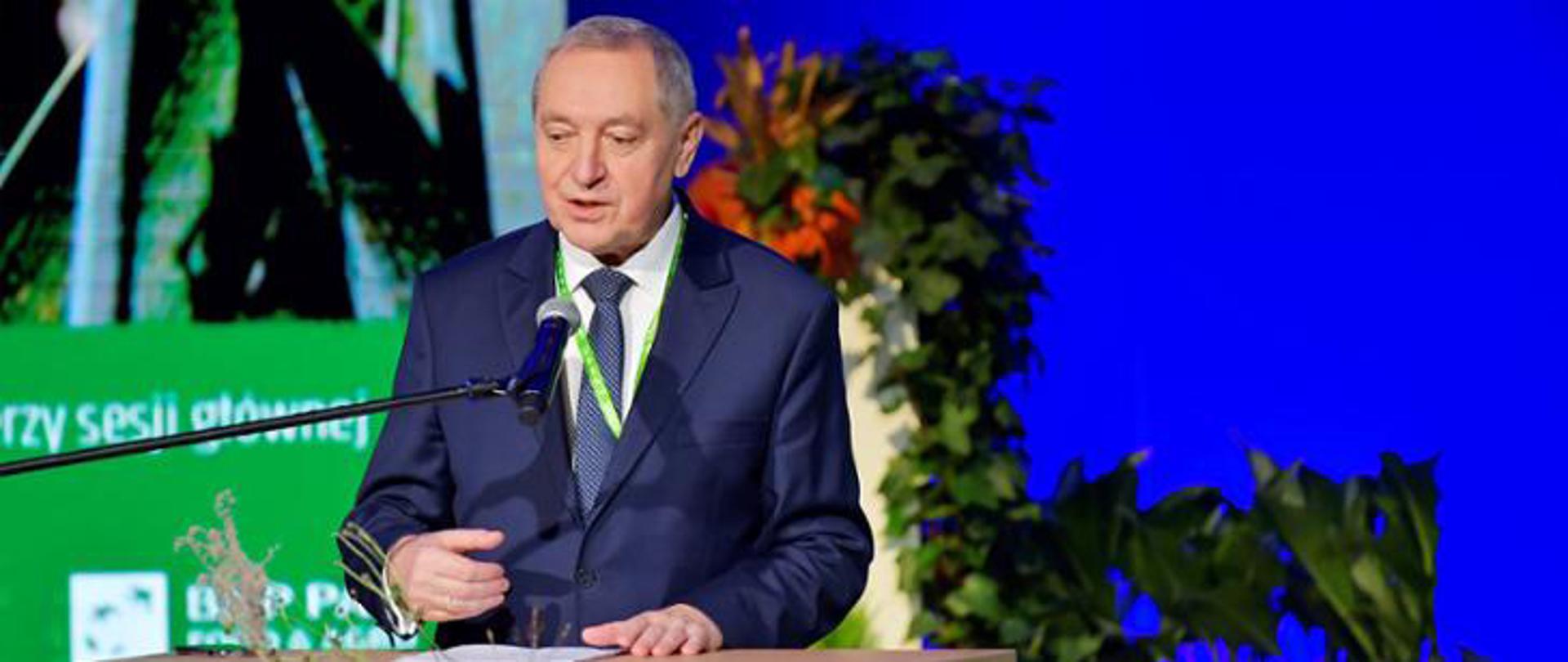 Henryk_Kowalczyk_Wiceprezes_Rady_Ministrów,_Minister_Rolnictwa_i_Rozwoju_Wsi