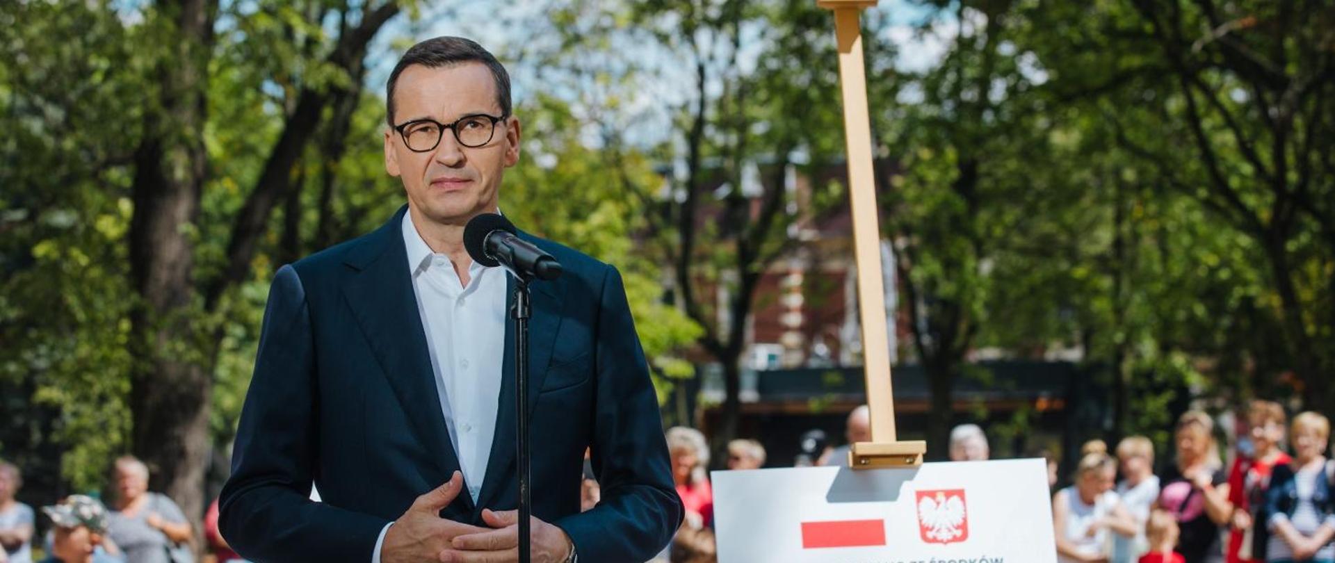 Premier Mateusz Morawiecki podczas wypowiedzi w Rudzie Śląskiej