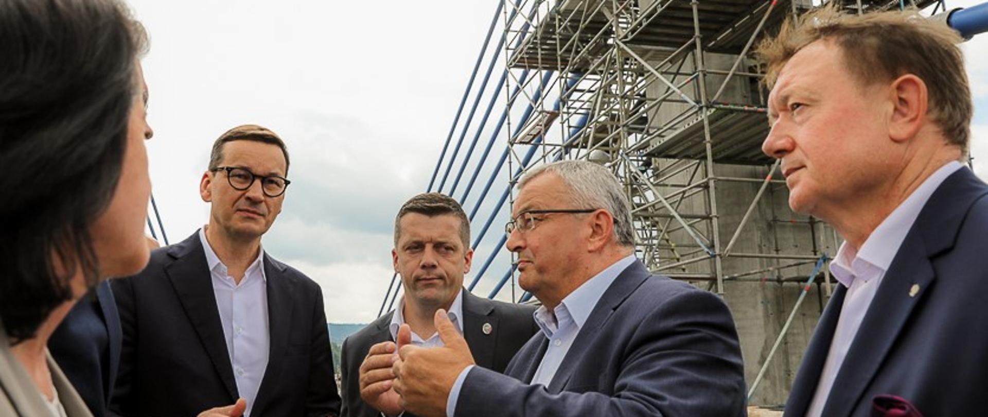 Budowa mostu na Dunajcu w Kurowie coraz bardziej zaawansowana