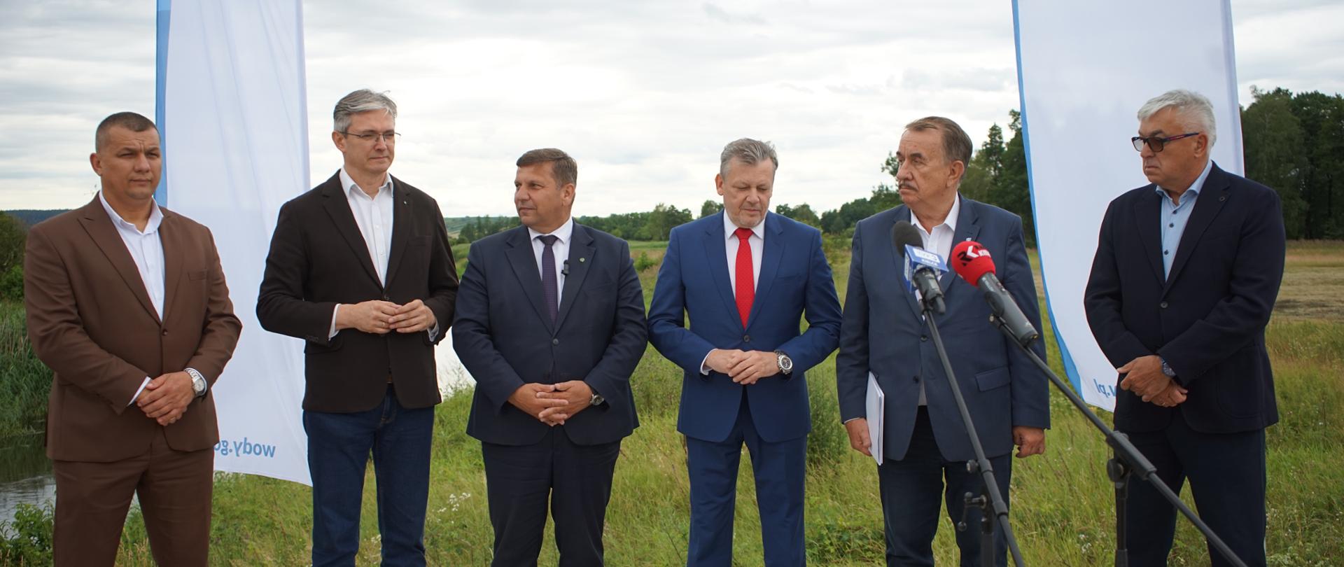 Podpisanie umowy na roboty budowlane w ramach projektu „Naturalna Nida”. Briefing prasowy