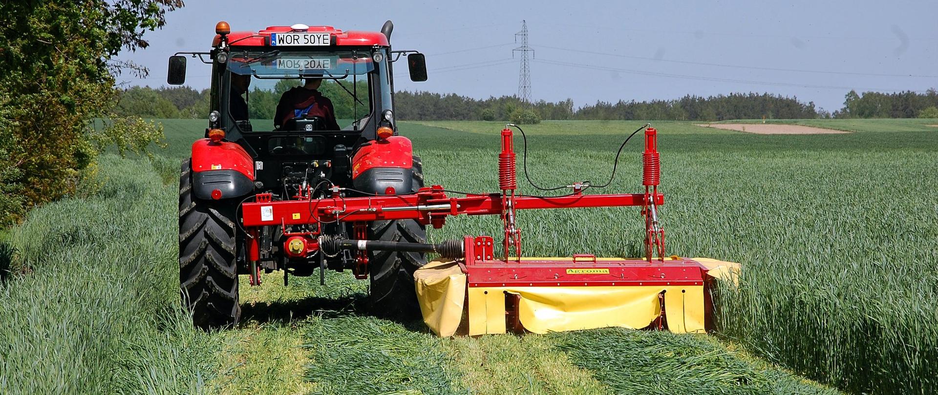 Praktyczna nauka zawodu uczniów klas mechanicznych, zbiór zbóż