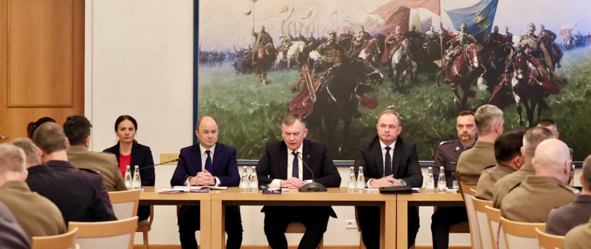 30 stycznia br. Wiceminister Obrony Narodowej Paweł Bejda wziął udział w dorocznej odprawie Attaché Obrony akredytowanych przy ambasadach RP za granicami kraju. 