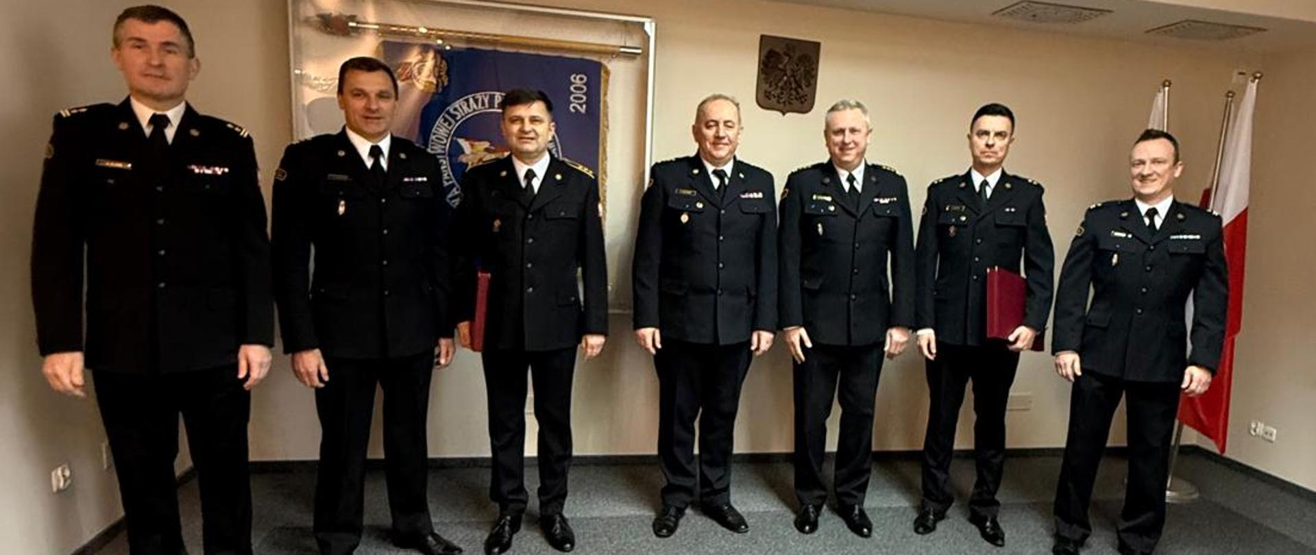 Przejście na zaopatrzenie emerytalne Zastępców Dowódców JRG 1 i JRG 11, pożegnanie w obecności Komendanta Miejskiego z zastępcą