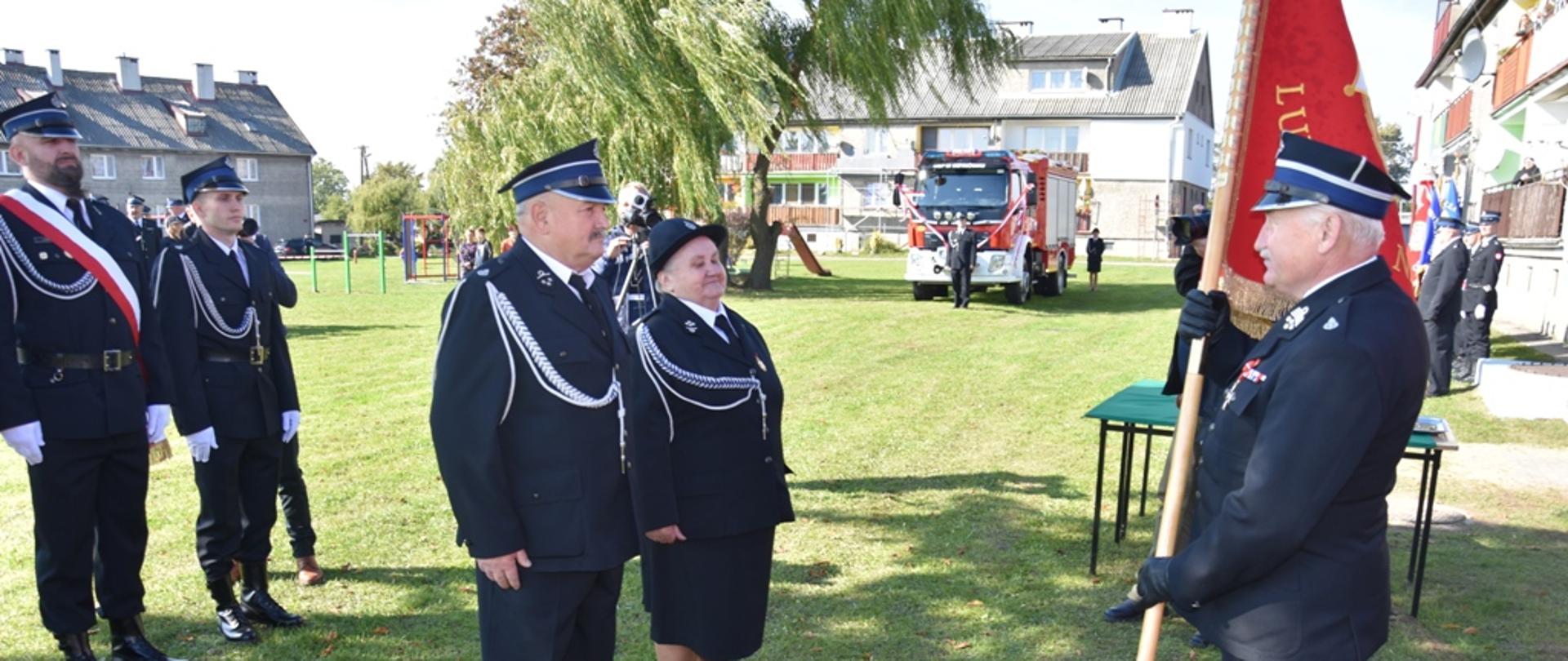 Ceremonia przekazania sztandaru. 