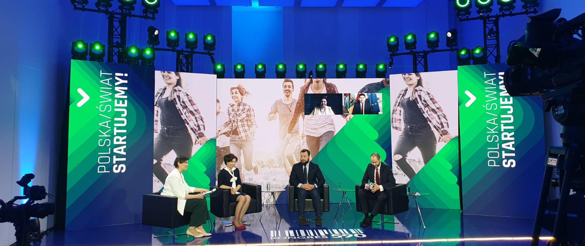 Panel podczas kongresu 590