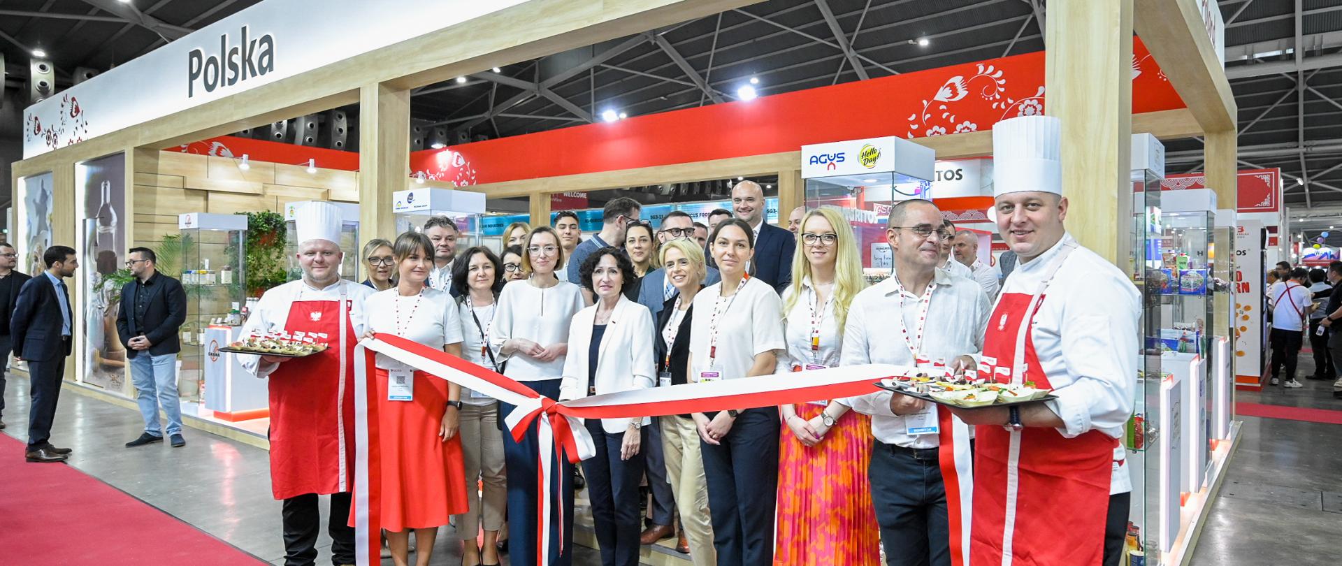 Polski pawilon narodowy na targach FHA Food & Beverage 2023